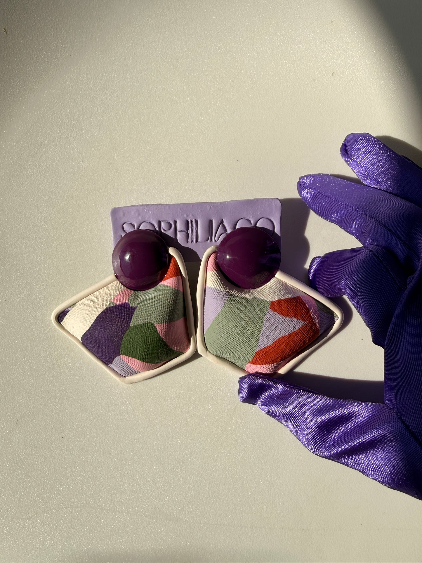 Color Theory: Violet. 01